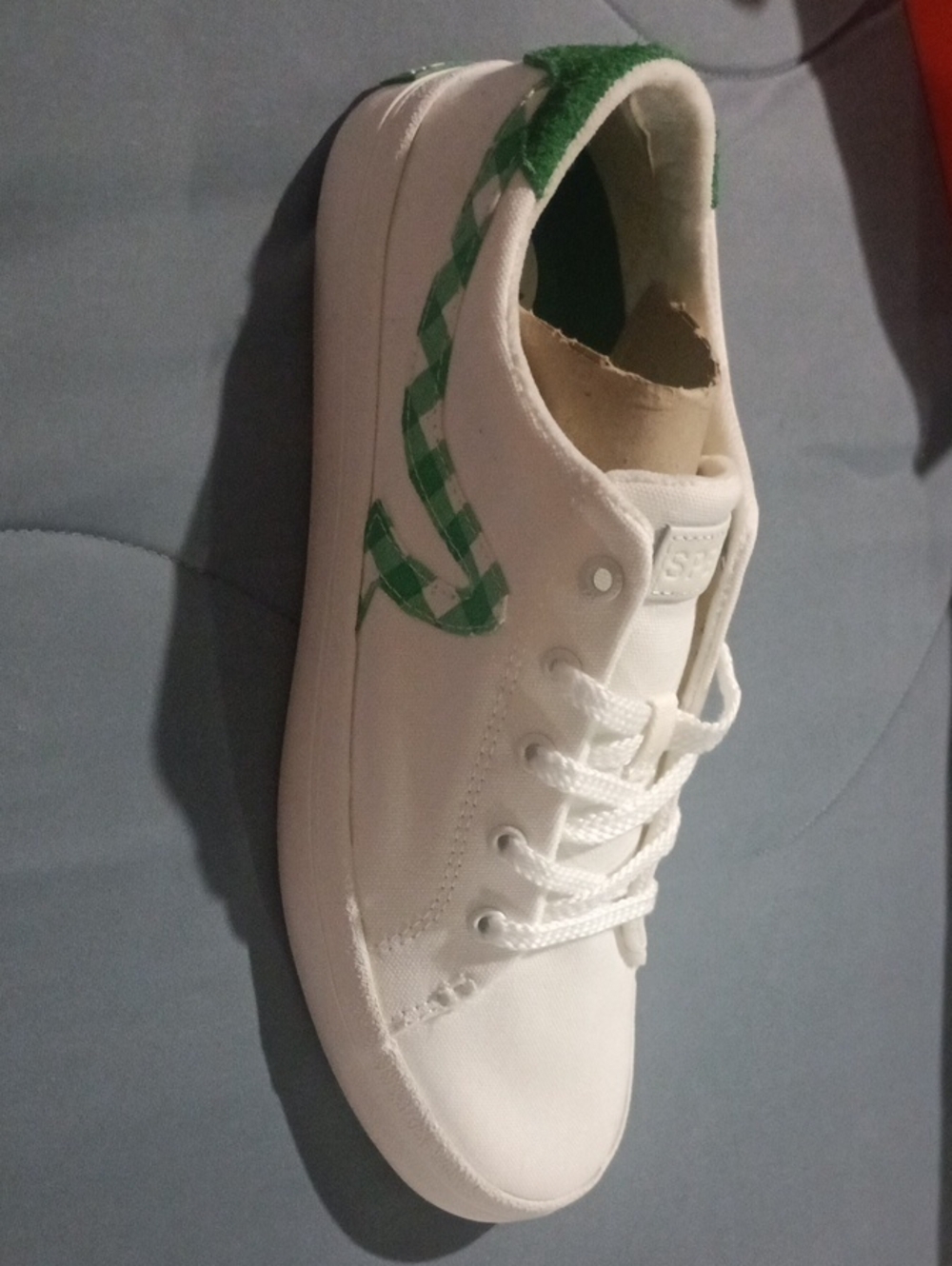 Sperry White Canvas Low-Top Sneaker with Green Accent